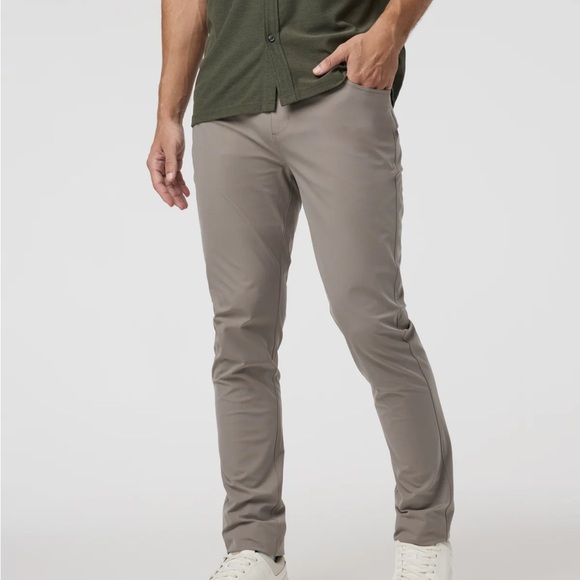 Vuori Men's Gray Sweatpants & Joggers - Picture 4 of 11